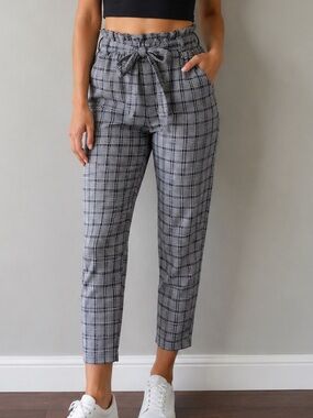 NWT Shiela Rose Plaid Paperbag Waist Ankle Pants | Tie Waist | Size L